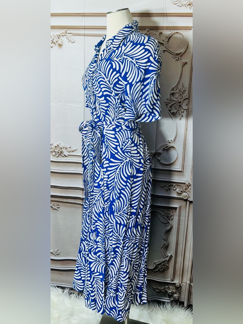 H&M Blue and White Printed Maxi Dress - Picture 2 of 9